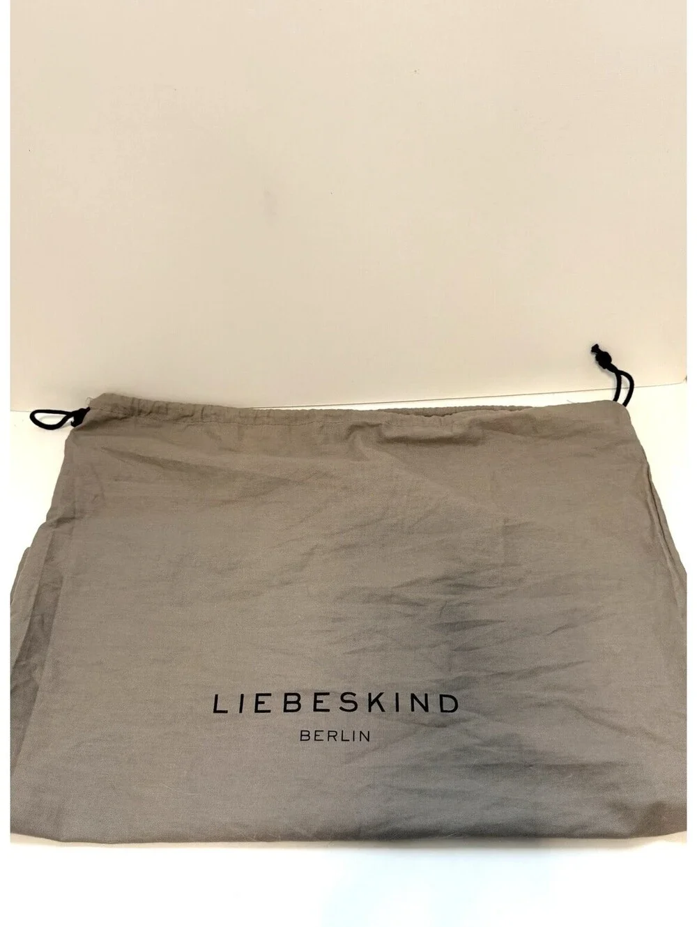 Liebeskind Berlin Leather Hobo Shoulder Bag Taupe Lizard Embossed NWT Dust Bag - Picture 6 of 9